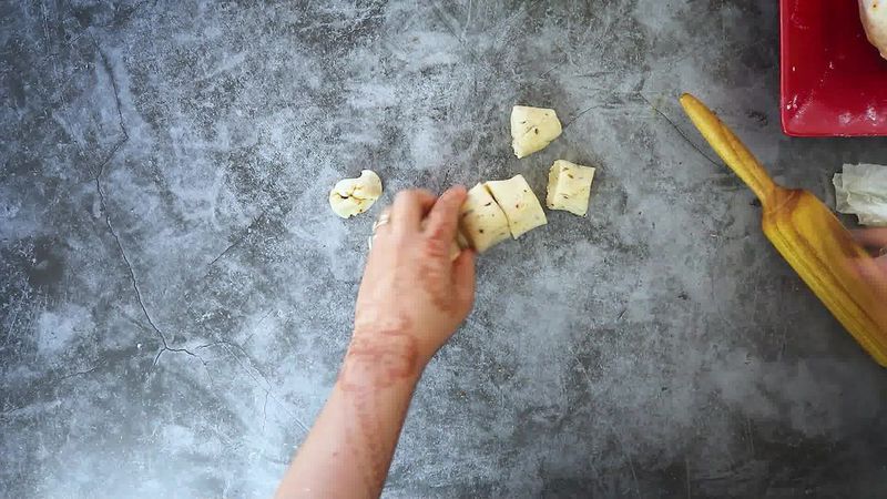 Image of the recipe cooking step-3-3 for Cheese Garlic Masala Mathri (Fried, Air Fryer, Baked Recipe)
