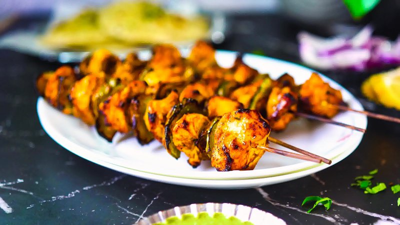 Image of the recipe cooking step-4-2 for Chicken Tikka